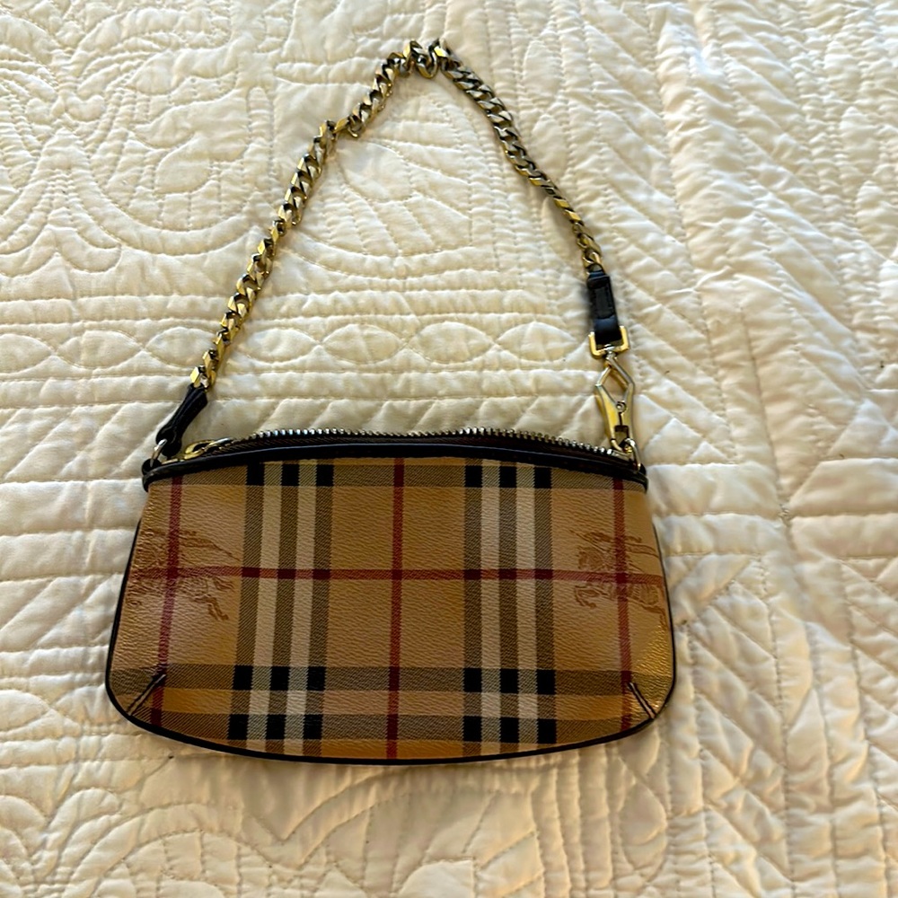 Burberry clutch